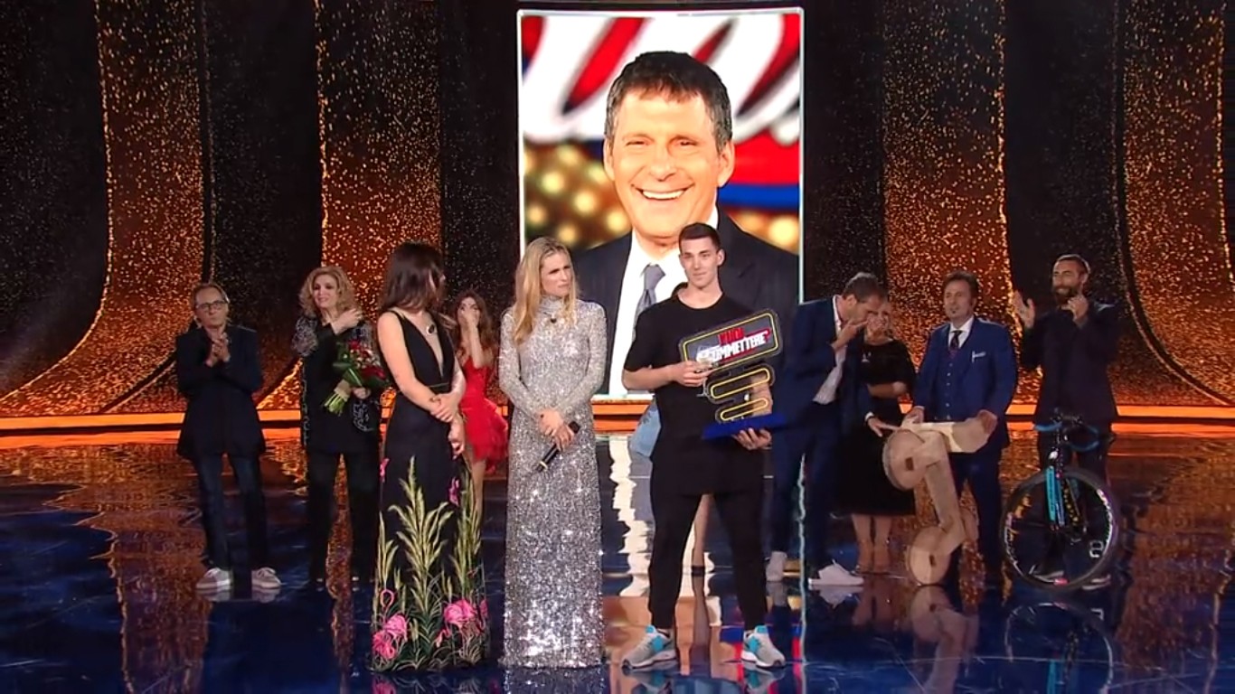 Fabrizio Frizzi, il ricordo di Vuoi scommettere? (VIDEO)