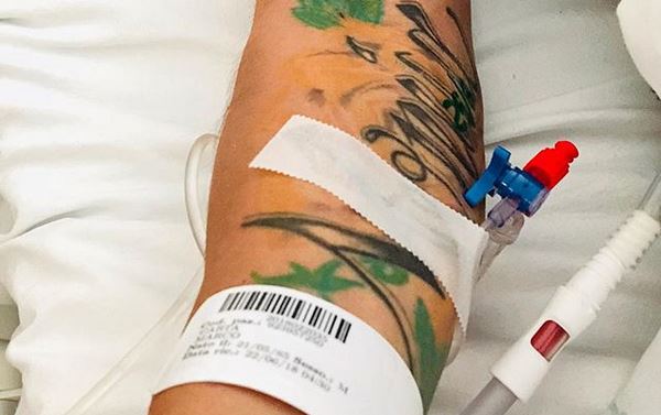 Marco Carta in ospedale: “Mi ci vorrà un po’ di tempo per rimettermi del tutto ma state tranquilli, non mollerò”