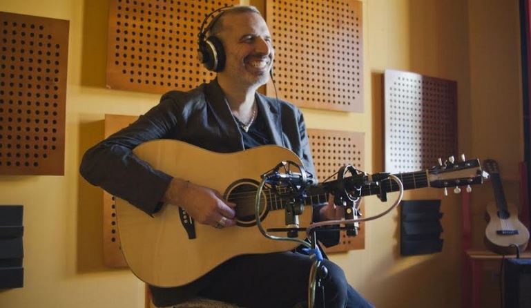 Pacifico – Sarà come abbracciarsi: testo e video ufficiale