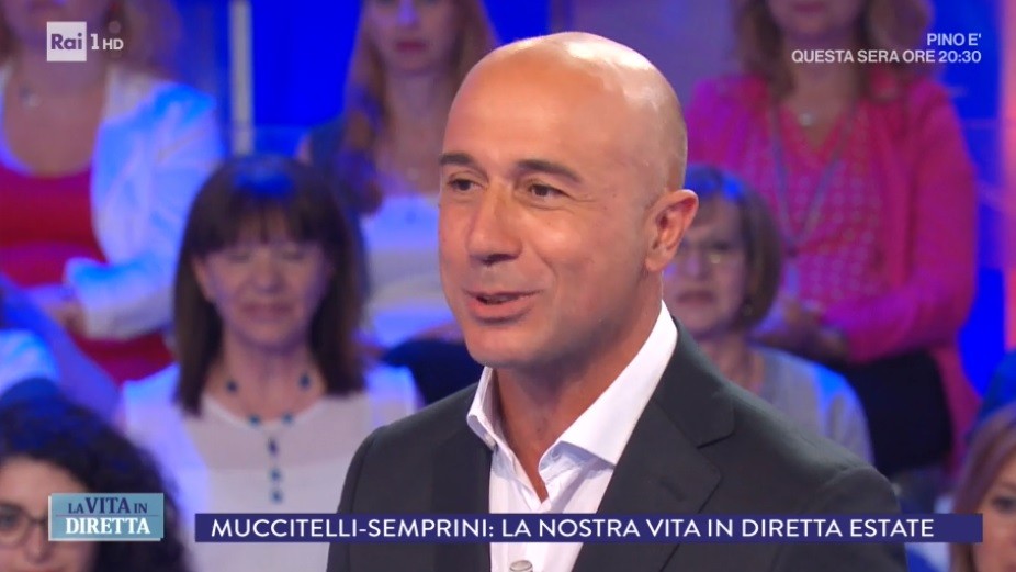 La vita in diretta celebra Gianluca Semprini e non cita Sky Tg24: “Il tg satellitare…”