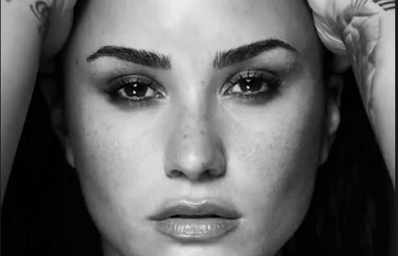 Demi Lovato ricoverata in ospedale per overdose d’eroina: la cantante sarebbe sveglia e reattiva