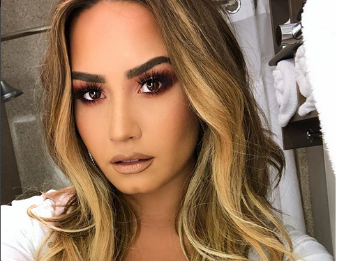 Demi Lovato ancora in ospedale: nessuna previsione su quando verrà dimessa. Poi andrà in rehab?