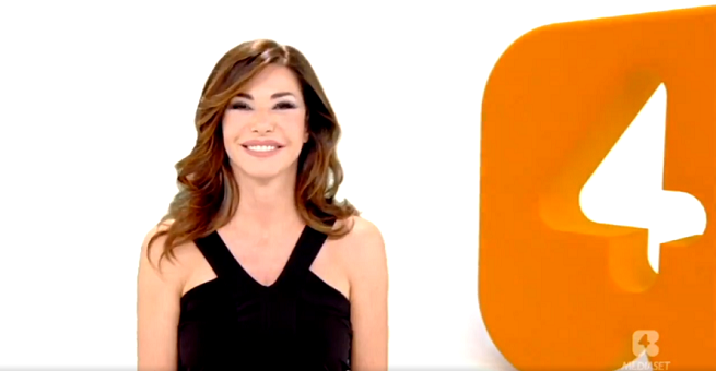 Rete 4, Emanuela Folliero non sarà più annunciatrice: il saluto dopo 28 anni (video)
