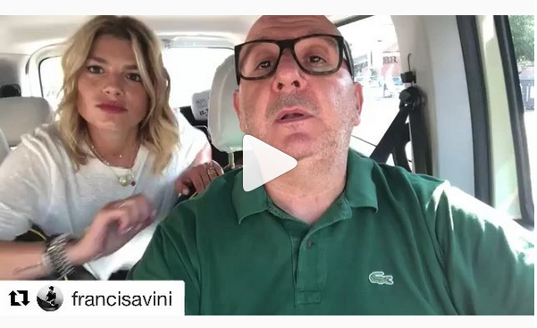 Emma Marrone e il duetto con il tassista sotto le note di “Estate” [video]