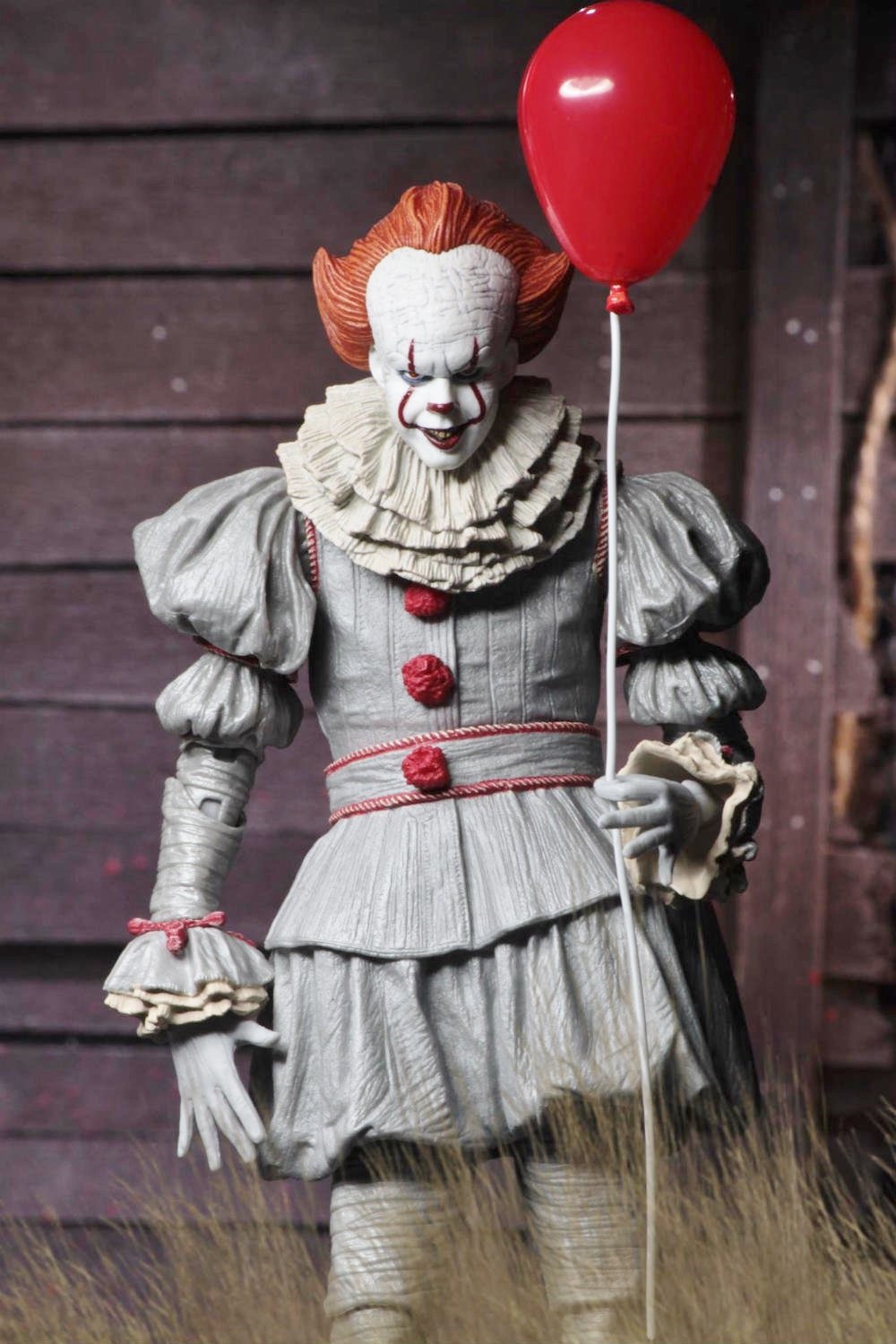 IT: l’action figure “NECA” del nuovo Clown Pennywise di Bill Skarsgård