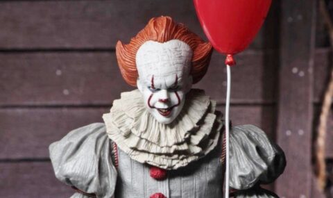 IT: l’action figure “NECA” del nuovo Clown Pennywise di Bill Skarsgård
