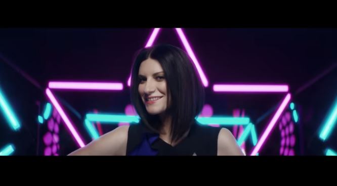 Laura Pausini – Nuevo: testo, traduzione e video ufficiale