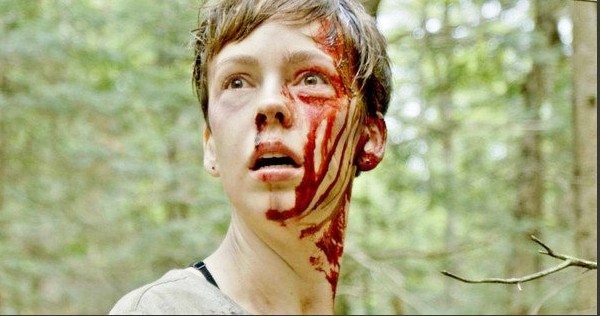 What Keeps You Alive: trailer senza censure e poster del thriller-horror di Colin Minihan