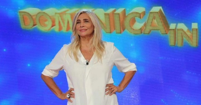 Retroscena Blogo: Domenica In, l’idea iniziale di Mara Venier, gli opinionisti a rotazione, Alessia Macari fissa