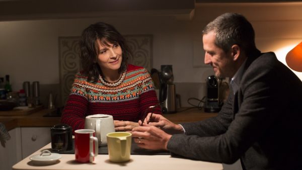Venezia 2018, Non-Fiction (Doubles vies): recensione del film di Olivier Assayas