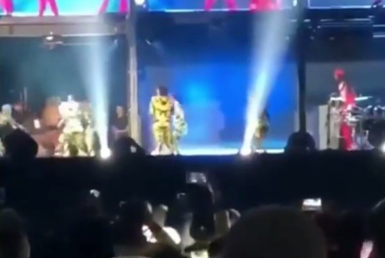 Beyoncé e Jay-Z: aggressione da parte di un fan sul palco dell’OTR Tour di Atlanta (VIDEO)