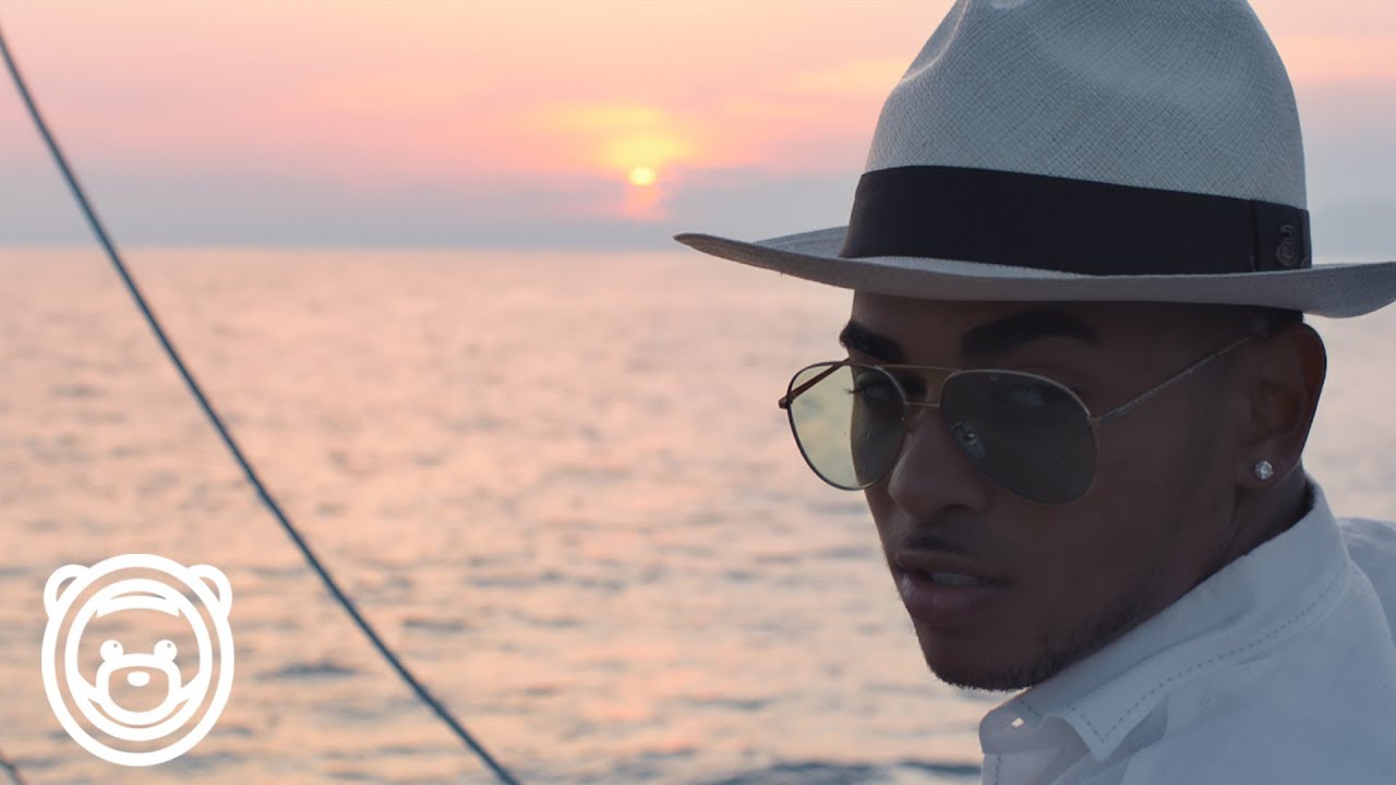 TUTTI IN PIEDI  – Trailer Ufficiale 90”