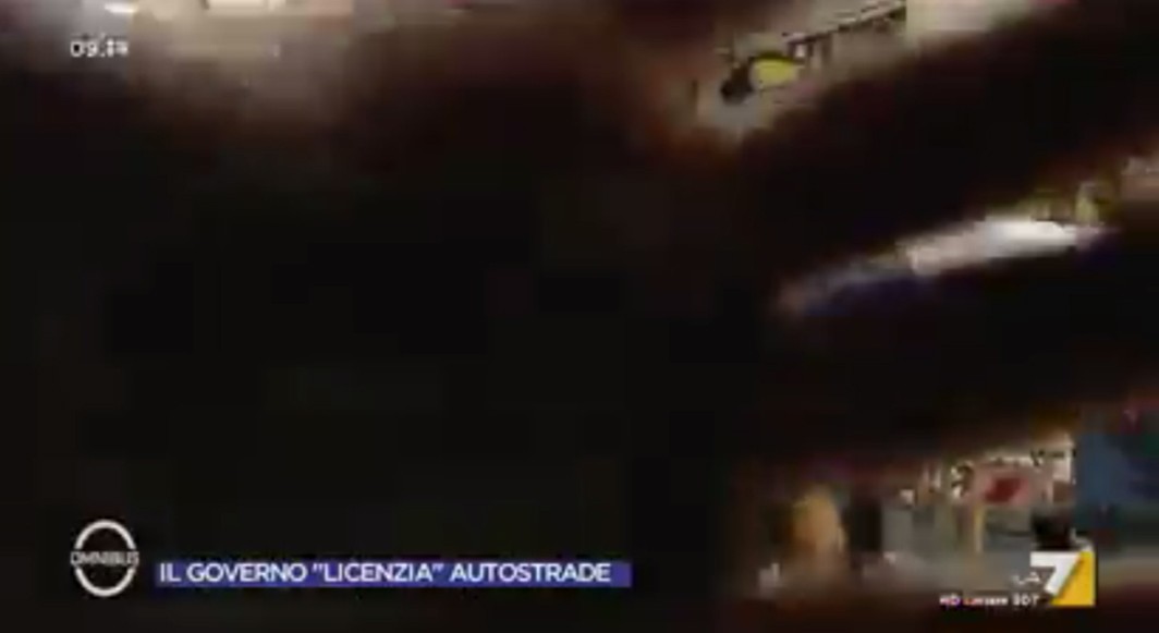Genova, sfollati contro le telecamere: “Ora basta!”