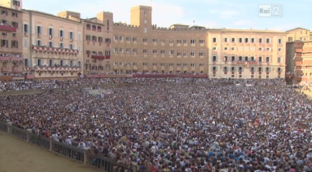 Palio di Siena, 16 agosto 2018: la diretta su Rai2 con Annalisa Bruchi