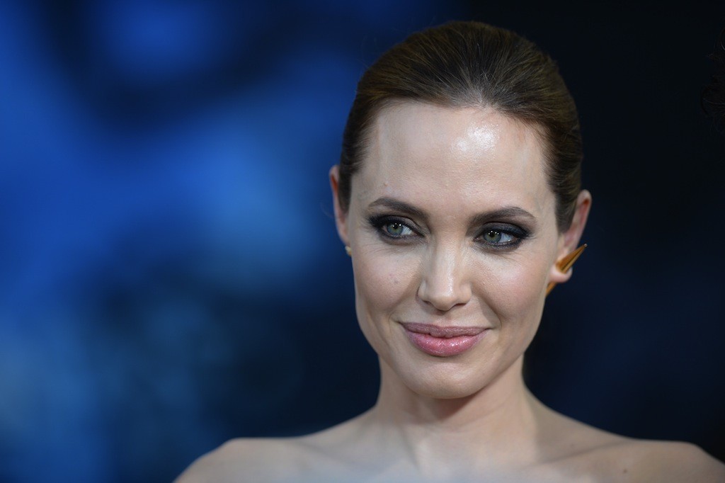The Kept, Angelina Jolie produttrice e protagonista dell’adattamento