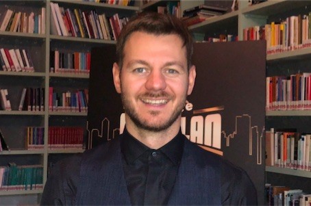 Alessandro Cattelan a TvBlog: “Con EPCC a Teatro abbiamo sperimentato un prodotto televisivo diverso” (video)