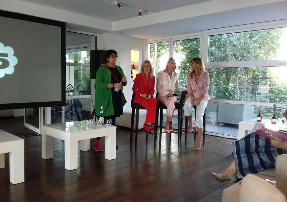 Il Padre della Sposa 2 conferenza stampa: le dichiarazioni di Melissa Satta, Raffaella Fusetti ed Alessandra Grillo
