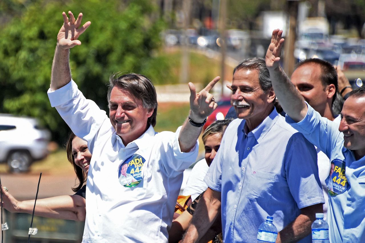 Lockdown a San Paolo: Bolsonaro sfida le autorità locali e va in spiaggia