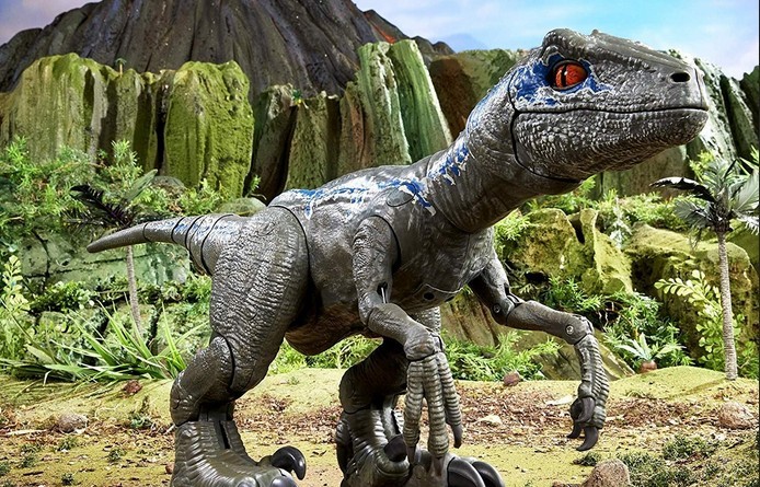 Jurassic World: Mattel annuncia un nuovo giocattolo interattivo del velociraptor Blue