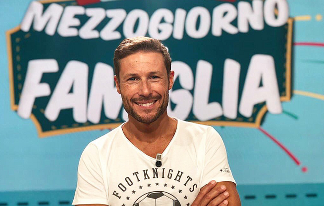 Massimiliano Ossini a Blogo: “Mezzogiorno in famiglia tv all’antica, ma non vecchia!”