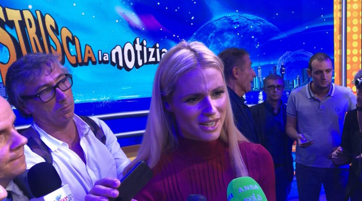 Michelle Hunziker a Blogo: “Il segreto di Striscia, la battaglia tra Ricci e Baglioni, Vuoi Scommettere?” (video)