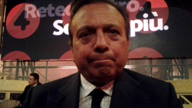 Piero Chiambretti a Blogo: “La seconda serata ormai è un calcio in cul*, ora debutto in prima” (VIDEO)