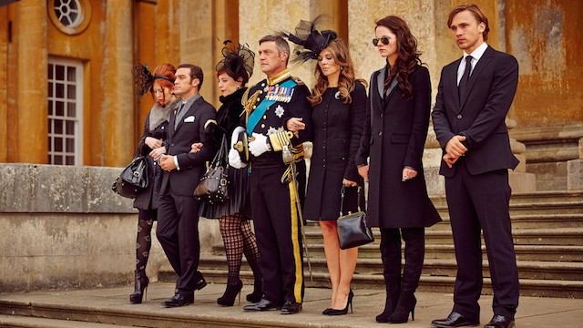 The Royals, ufficialmente cancellata la serie tv con Elizabeth Hurley