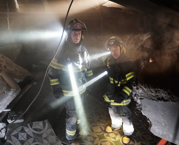 911, su Foxlife la seconda stagione del drama all'”ultimo minuto” di Ryan Murphy