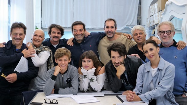 Appena Un Minuto: al via le riprese della commedia con Max Giusti (video)