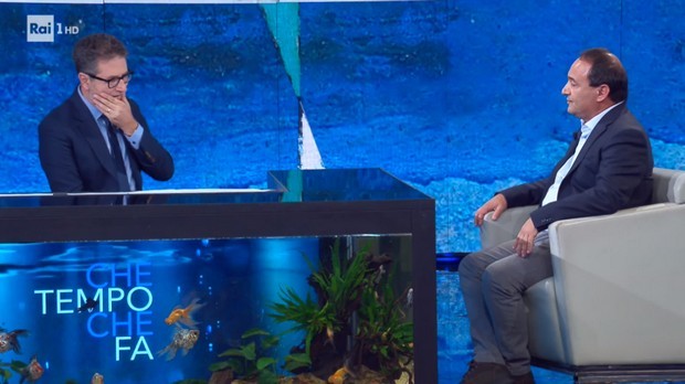 Che tempo che fa, Fabio Fazio risponde alle polemiche per l’intervista a Mimmo Lucano: “La tv pubblica deve includere, non escludere”