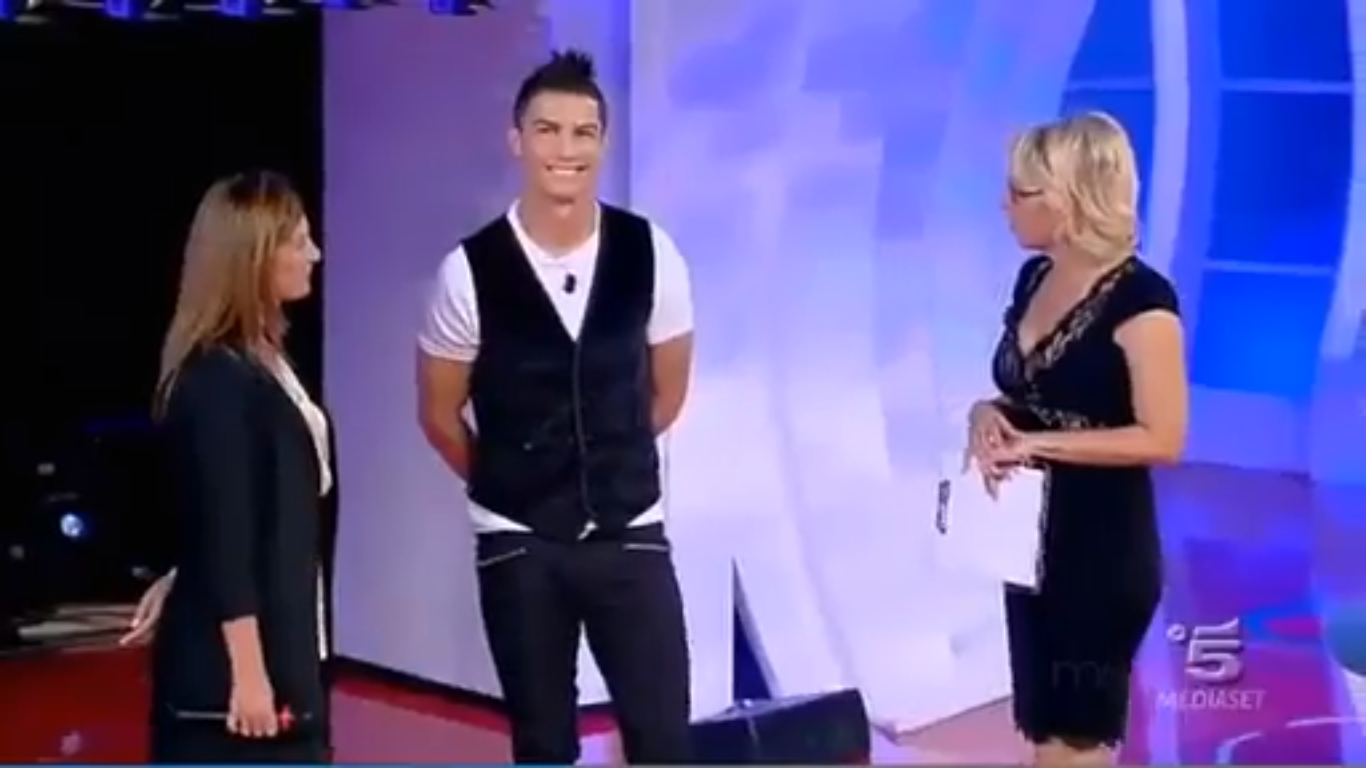 È successo in TV – 27 ottobre 2012: Cristiano Ronaldo a C’è posta per te (video)