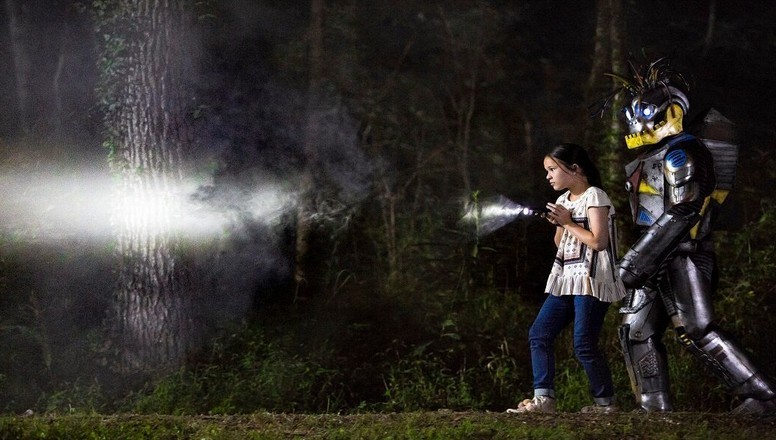 Mail Order Monster: trailer del dramma fantasy per ragazzi con Charisma Carpenter