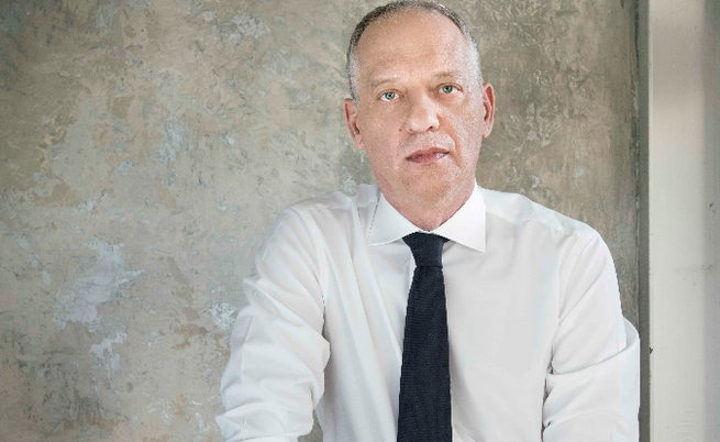 La Confessione, Peter Gomez a Blogo: “Mai un’intervista a Marco Travaglio. La differenza tra me e Costanzo? La P2”