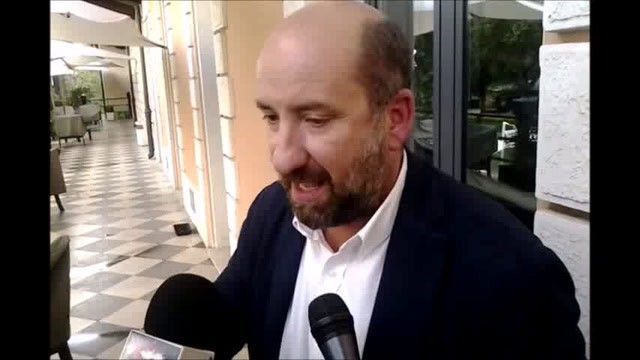 Antonio Albanese a Blogo per I Topi