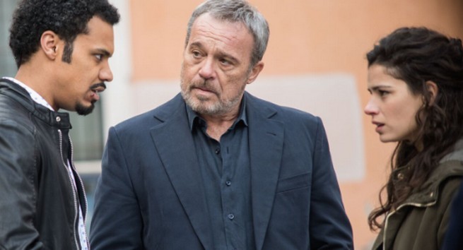 Nero a metà, Claudio Amendola a Blogo: “Strumentalizzeranno la serie, ma non mi preoccupa” (VIDEO)