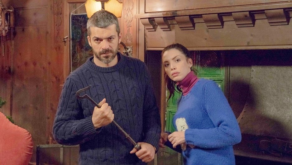 Cosa fai a Capodanno?: nuovo trailer e due clip della commedia nera di Filippo Bologna