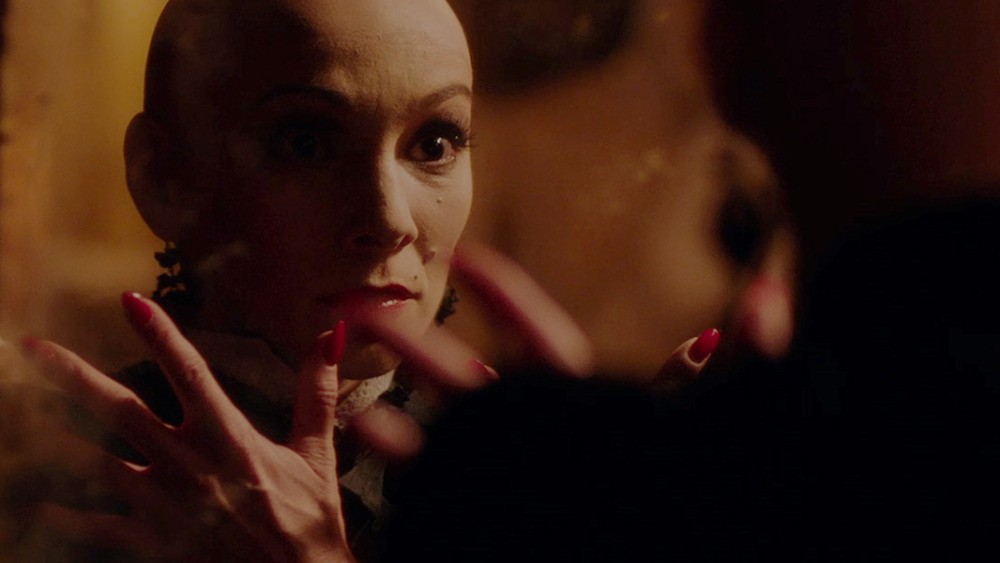 Torino 2018, In Fabric, recensione: la moda demoniaca secondo Strickland