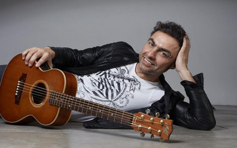 Marco Ligabue a Blogo: “Quante vite hai parla di amore, sentimenti ed emozioni che speri possano andare proprio oltre questa vita”