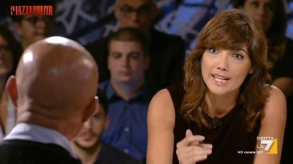 Piazzapulita, Marco Minniti litiga con Valentina Petrini: “Le batte il cuore per Salvini” (Video)