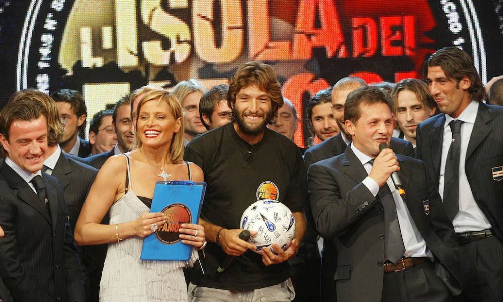 È successo in TV – 14 novembre 2003: Walter Nudo vince la prima edizione dell’Isola dei Famosi (video)