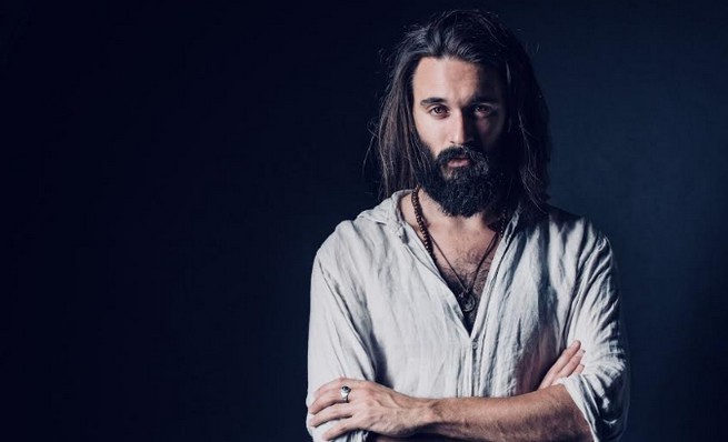 Sanremo Giovani 2018, Andrea Biagioni a Blogo: “Obiettivo diventare supereroe” (VIDEO)