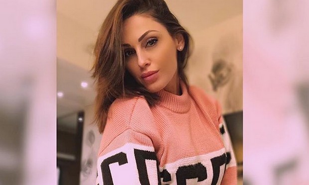 Anna Tatangelo a Sanremo 2019 con Le nostre anime di notte: in tv, 7 volte al Festival, X Factor e tanti programmi