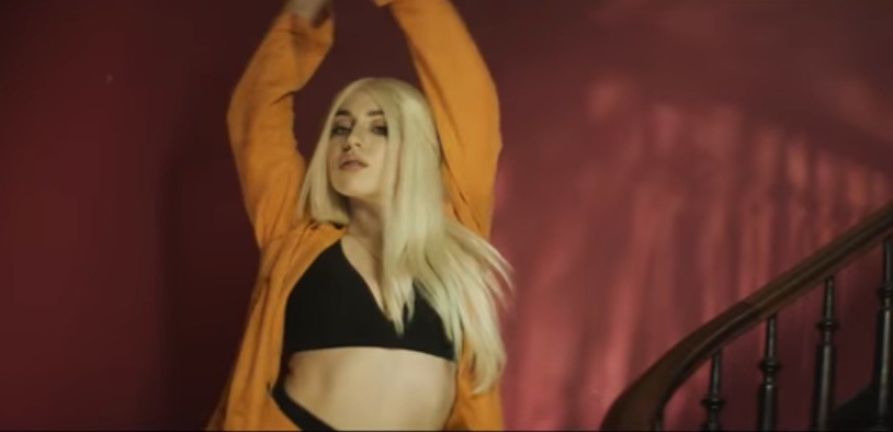 Classifica singoli Europa 15 dicembre 2018: Sweet but psycho di Ava Max resta in vetta