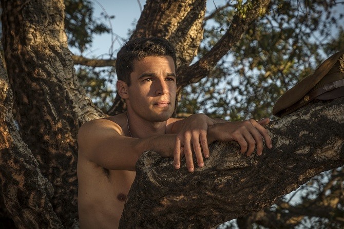 Catch-22 le foto della miniserie Sky