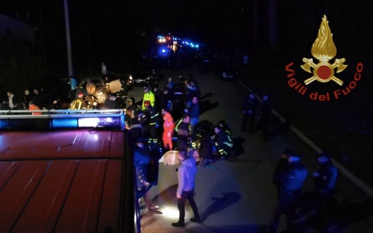 Corinaldo, variazioni di palinsesto per la tragedia in discoteca