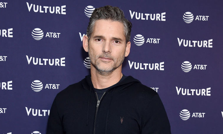 Chi è senza peccato, Eric Bana sarà l’agente Aaron Falk  al cinema