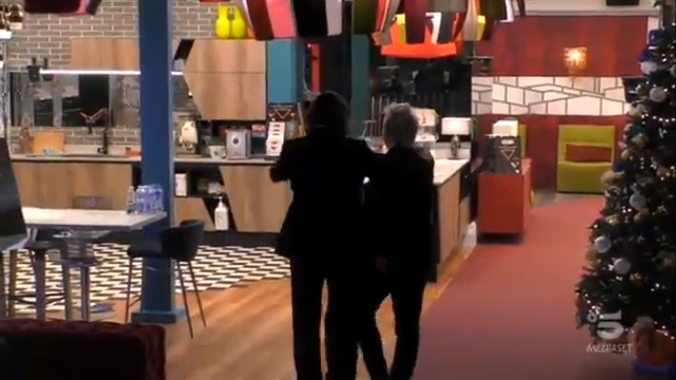 Grande Fratello VIP 3, lo spegnimento della casa (video)