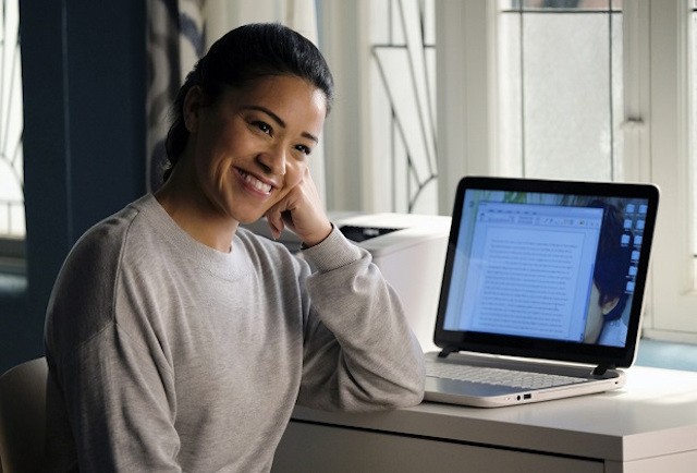 Jane the Virgin, The Cw lavora allo spin-off antologico