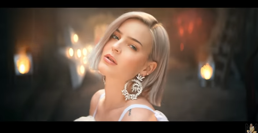 James Arthur & Anne-Marie, Rewrite the stars: testo, traduzione e video ufficiale