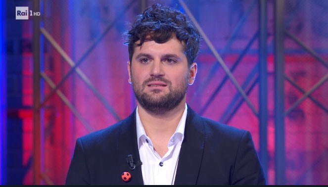 Soliti Ignoti Speciale Lotteria Italia 2019, la spilla di Matano ha aiutato la concorrente?